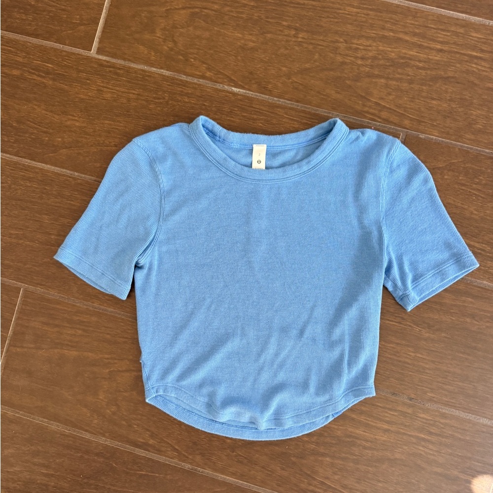 Lululemon Blue crop T-Shirt